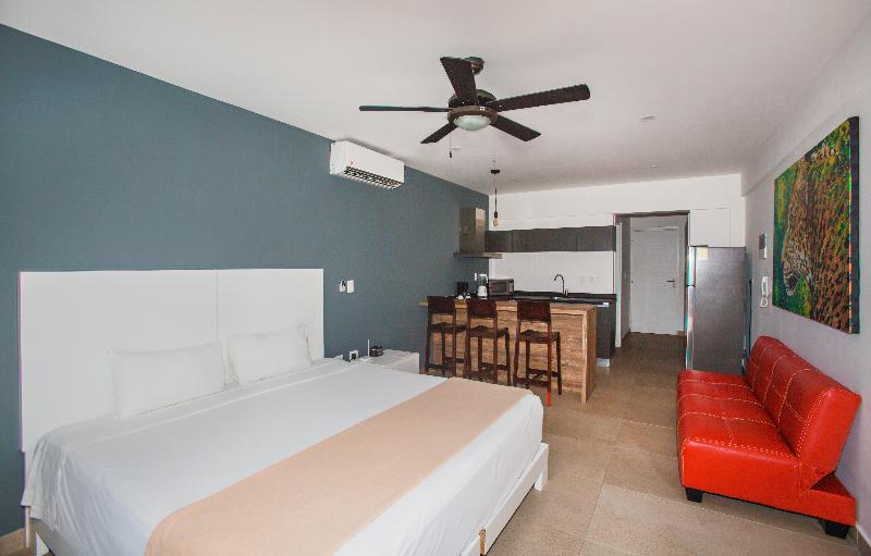 Studio 30 Condhotel By Nah Hotels Плая дел Кармен Екстериор снимка